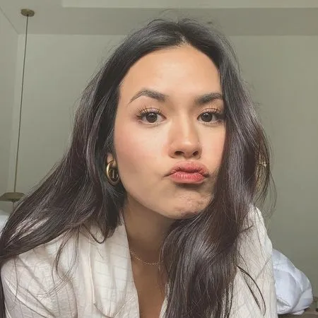 8 Potret OOTD Raisa yang Tetap Langsing dan Stylish Kekinian Bak Masih Gadis