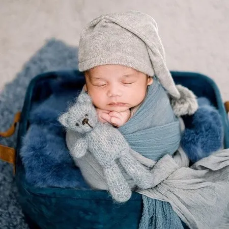 8 Potret Photoshoot Anak Angelica Simperler, Kini Berusia 3 Bulan - Makin Ganteng dan Menggemaskan