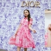 8 Potret Rossa di Dior Pop Up Store Bali, Imut Seperti Anak SMA - Bikin Mayangsari 'Nyesel'