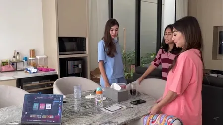 8 Potret Rumah Baru Tarra Budiman, Mewah Banget dengan 3 Lantai - Ada Meja Makan Marmer yang Harganya Rp500 Juta