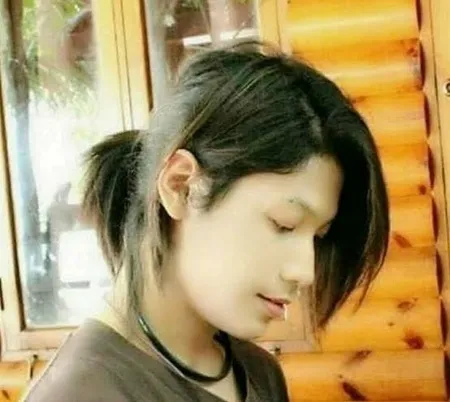 8 Potret Singto Prachaya yang Tinggalkan GMMTV, Punya Kisah Haru Saat Berambut Panjang