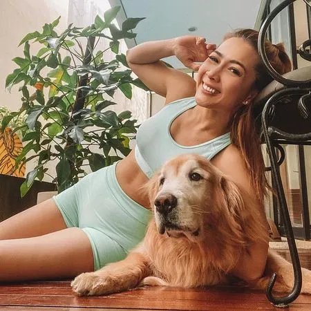 8 Potret Sporty Andrea Dian Kala Workout, Pamer Abs Seksi Sampai Body Goals