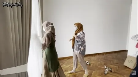 8 Potret Sudut Rumah Megah Zaskia Sungkar Yang Dilengkapi Lift Ada Kolam Renang Di Rooftop Kamar Anaknya Indah Banget Kapanlagi Com