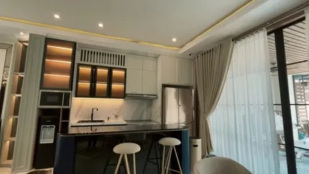 8 Potret Sudut Rumah Syahnaz Sadiqah yang Estetik, Mewah Berhias Marmer dan Chandelier - Wastafel Pink Bikin Gemas Banget!