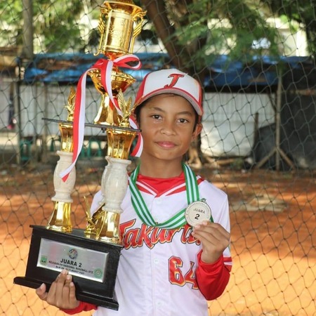 8 Potret Tampan Gavyn Anak Sari Nila 'Mama Aldebaran' di Sinetron Ikatan Cinta, Jago Baseball - Kini Sudah SMP