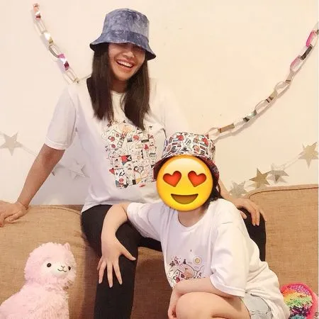 8 Potret Terbaru Aisha Putri Denada, Kini Rambutnya Makin Panjang - Gayanya Stylish Mirip Sang Ibu