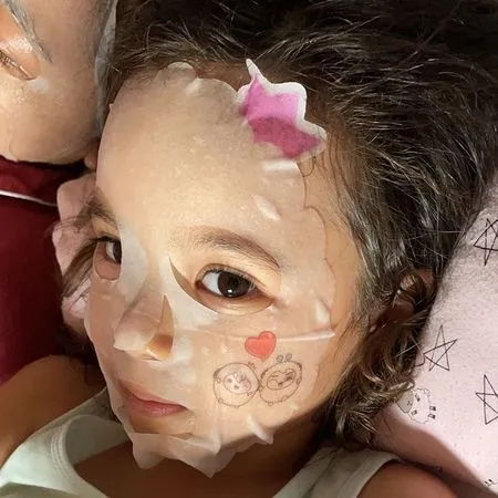 8 Potret Terbaru Gempi yang Makin Besar dan Cantik Seperti Mamanya, Nggemesin Banget!