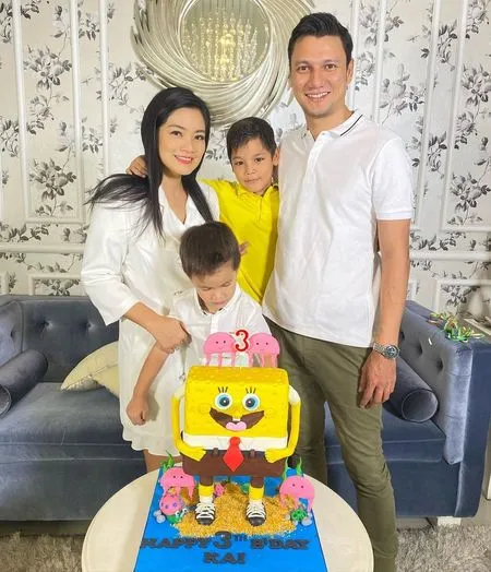 8 Potret Ulang Tahun Anak Kedua Titi Kamal, Tetap Berusaha Seru Walau Rayakan di Tengah Pandemi