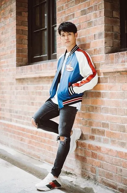 8 Potret Wesley Wong Anak Angie Chiu 'Pai Su Chen', Ganteng Banget dan Masih Jomblo - Ikut Main 'PACIFIC RIM'