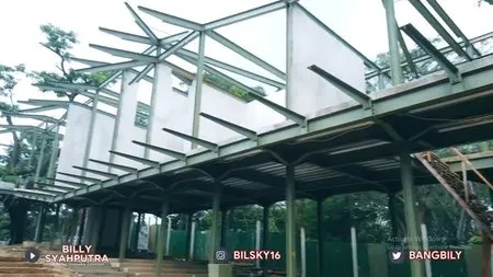 8 Rumah Selebriti yang Sempat Dijadikan Perbincangan, Mulai dari Koleksi Heboh Hingga Punya Lift Pribadi!