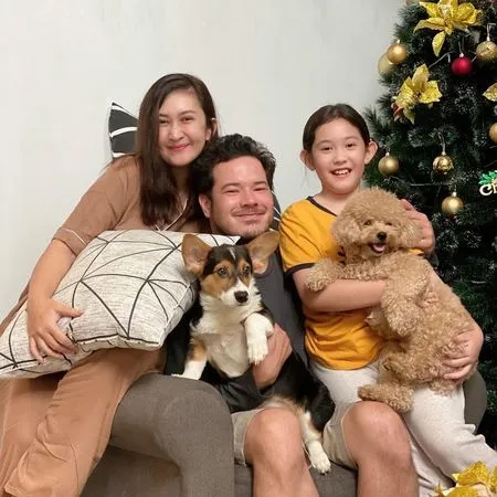 9 Foto Mikhaela Anak Nafa Urbach dan Zack Lee yang Cantik Berparas Bule, Kecil-kecil Jago Masak