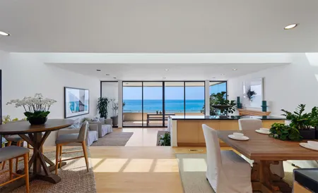 9 Foto Penampakan Rumah Pinggir Pantai Gal Gadot di Malibu, Mewah Seharga Rp 70,2 Miliar