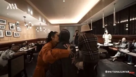 9 Momen Hangat Kebersamaan Keluarga Anang Hermansyah dan Raul Lemos, Makan Malam Satu Meja - Keakraban Ashanty dan Krisdayanti Jadi Sorotan