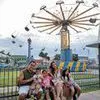 9 Momen Nia Ramadhani dan Keluarga Liburan ke Disney, Seru Abis!