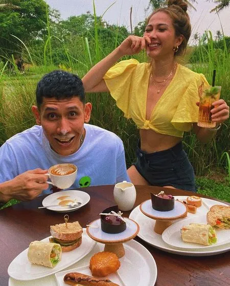 9 Momen Staycation Andrea Dian dan Ganindra Bimo di Bali, Nikmati Hidangan Lezat dengan Suasana Asri Pedesaan