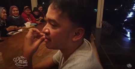 9 Momen Surprise Ulang Tahun ke-37 Ruben Onsu, Dapat Kado-kado Nyeleneh dari Para Karyawan