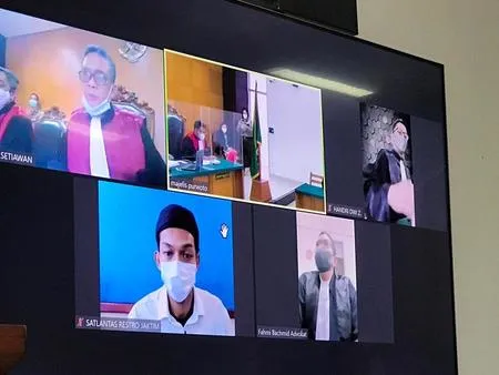 9 Penampakan Gaga Muhammad Jalani Sidang Kasus Kecelakaan, Terungkap Fakta Sama-Sama Mabuk Hingga Somasi 12 Miliar