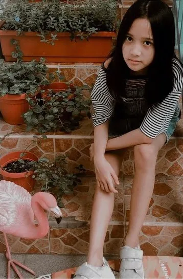 9 Potret Abbey Ibrahim Putri Sulung Baim dan Artika Sari Devi yang Kini Beranjak Remaja, Makin Menawan - Jago Nyanyi