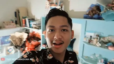 9 Potret Detail Kamar Tidur Sarah Menzel, Cewek Banget - Masih Simpan Semua Buket Bunga dari Azriel Hermansyah