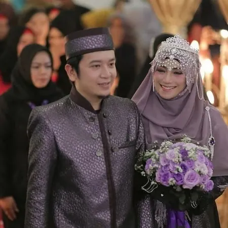 9 Potret Mesra Inka Christie Bersama Sang Suami yang Lebih Muda 10 Tahun, Harmonis dan Jauh Dari Sorotan