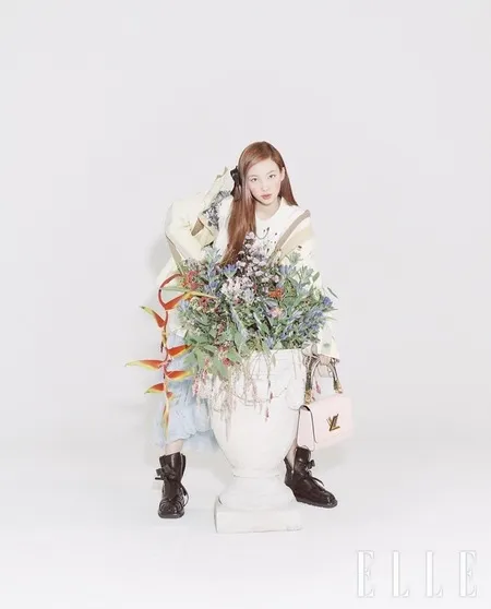9 Potret Nayeon TWICE di ELLE Magazine Korea, Mewah dan Elegan dalam Balutan Item Fashion Louis Vuitton