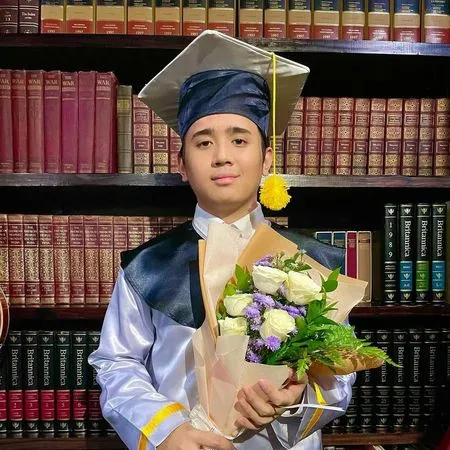 9 Potret Rafly Aziz Anak Mulan Jameela, Beranjak Dewasa Makin Ganteng - Jarang Senyum Bikin Penasaran