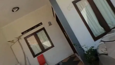 9 Potret Rumah Admesh Kamaleng di Jakarta, Sederhana - Punya Studio Musik Pribadi