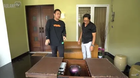 9 Potret Rumah Gilang Dirga dan Adiezty Fersa, Direnovasi dengan Tangga Berbentuk Unik - Penuh Makna Filosofis