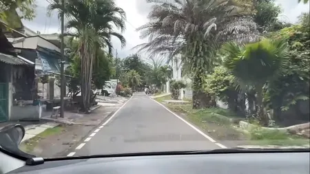 9 Potret Rumah Masa Kecil Nagita Slavina yang Baru Terungkap, Tak Terawat dan Disebut Berhantu oleh Rieta Amilia