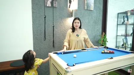 9 Potret Rumah Mewah Felicya Angelista dan Caesar Hito, Bergaya Minimalis dengan 4 Lantai - Ada Kolam Renang dan Balkon Asri