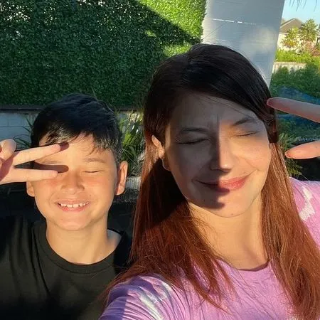 9 Tahun Menjanda, 8 Potret Tamara Bleszynski Momong Putra Bungsunya - Hot Mom Tangguh Yang Ajari Banyak Hal!