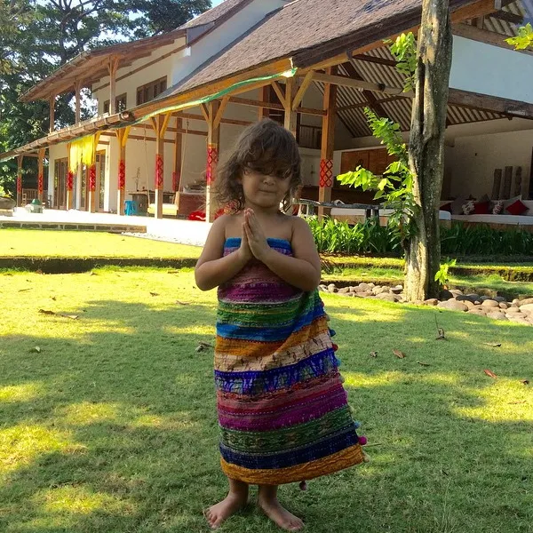 Adem! Intip Rumah Baru Indah Kalalo Bergaya Villa di Bali ...