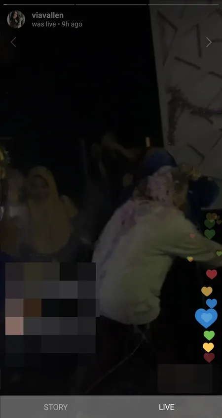 Adik Ulang Tahun, Via Vallen dan Keluarga Besar Beri Kejutan Seru