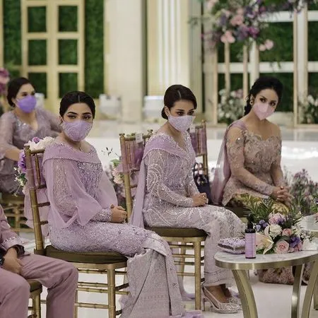 Adu Gaya Cantik Ashanty dan Krisdayanti di Acara Lamaran Aurel - Atta, Sama-Sama Anggun dan Glamor Pakai Kebaya Warna Ungu