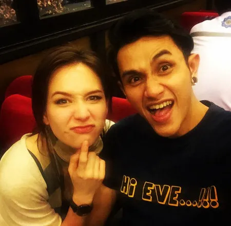 Alamak Mesranya Vicky Nitinegoro Bareng Pacar Blasterannya Ini Kapanlagi Com