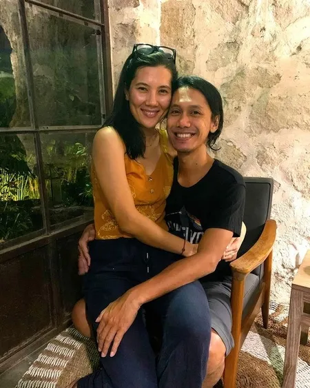 Anniversary ke-12 Eross Candra dan Sarah, Nikah Kala Istri Umur 18 - Romantis Meski Beda Usia 12 Tahun
