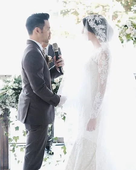 Artis Ftv Acha Sinaga Resmi Dinikahi Sinematografer Andy Ambarita Kapanlagi Com