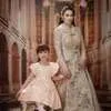 Asmirandah Photoshot Bareng Chloe, Pesona Ibu dan Anak dengan Busana Elegan
