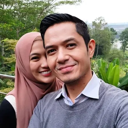 Ayah 2 Anak, Foto-Foto Dude Harlino Tunjukkan Pesona Semakin Ganteng dengan Aura Mature di Usia 41 Tahun
