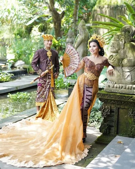 Bakal Lepas Status Janda, 8 Potret Prewedding Eva Belisima eks Kiwil dan Calon Suami Bule - Mewah Pakai Adat Bali