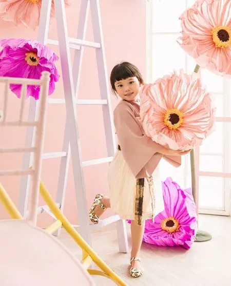 Banjir Job Jadi Model Cilik, Intip 7 Foto Terbaru Gempi Saat Pemotretan - Aura Artis Terlihat Sejak Usia Belia