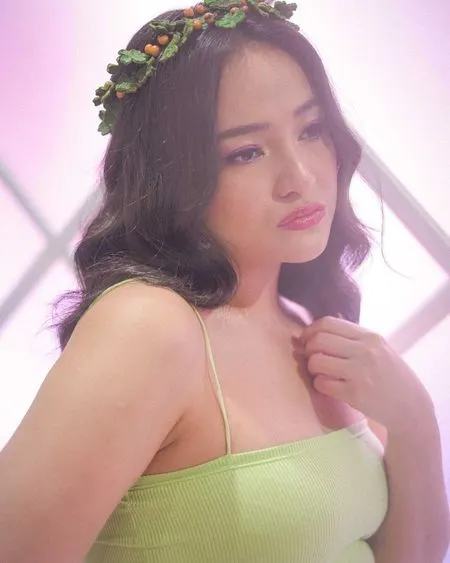 Banjir Pujian, 8 Potret Marshanda Saat Berolahraga - Wajah Tanpa Makeup dan Perutnya Jadi Sorotan