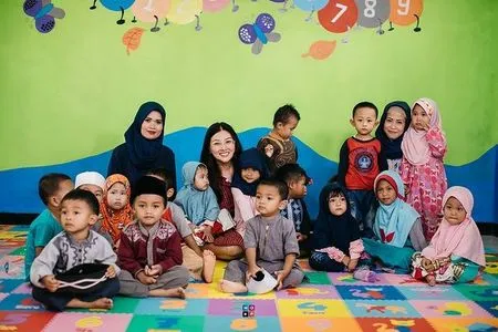 Banjir Pujian, Intip 9 Potret Sarwendah Istri Ruben Onsu Buka Sekolah Gratis Khusus Calon Penghafal Alquran