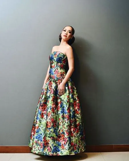 Bcl Raih Penghargaan The Brightest Star Award 2017 Kapanlagi Com Bcl Raih Penghargaan The Brightest Star Award 2017 Kapanlagi Com