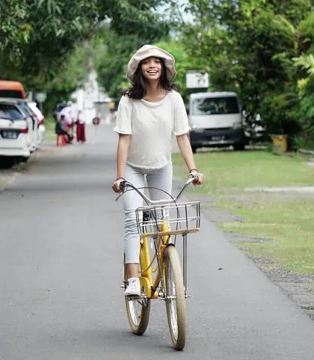 Beranjak Remaja Naura Anak Nola Be3 Makin Cantik Sukses Karir Kapanlagi Com
