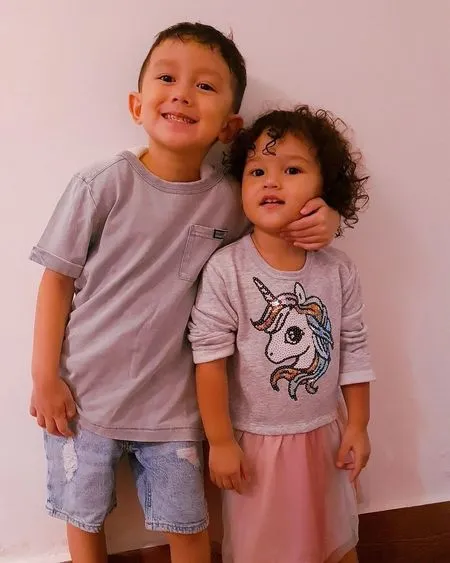 Berdarah Amerika, Intip 7 Potret James Nathaniall Anak Pertama Dahlia Poland yang Ganteng Mirip Ayahnya - Senyumnya Bikin Meleleh