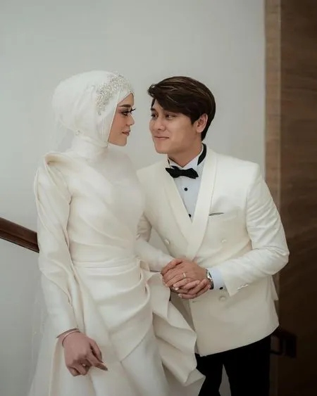 Bikin Leslar Lovers Histeris, Rizky Billar Pamer Foto Kecup Bibir Lesti - Ungkap Syukur Rangkaian Acara Pernikahan Berjalan Lancar Meski Banyak Kendala