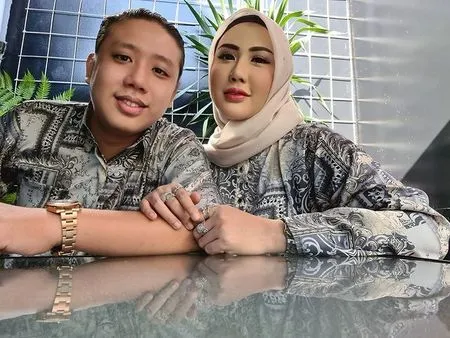 Blak-blakan Bakal Poligami, 8 Potret Terbaru Pablo Benua dan Rey Utami yang Ramai Disorot - Makin Mesra Usai Hampir Cerai