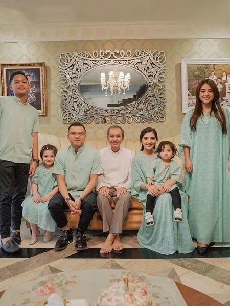 Bukan 200 Ribuan, Tagihan Listrik 6 Selebriti Ini Sampai Puluhan Juta Rupiah Perbulan!