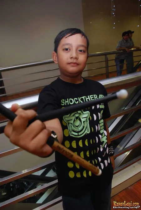 Bagas Dwirizqi Hidayat Si Drummer Cilik